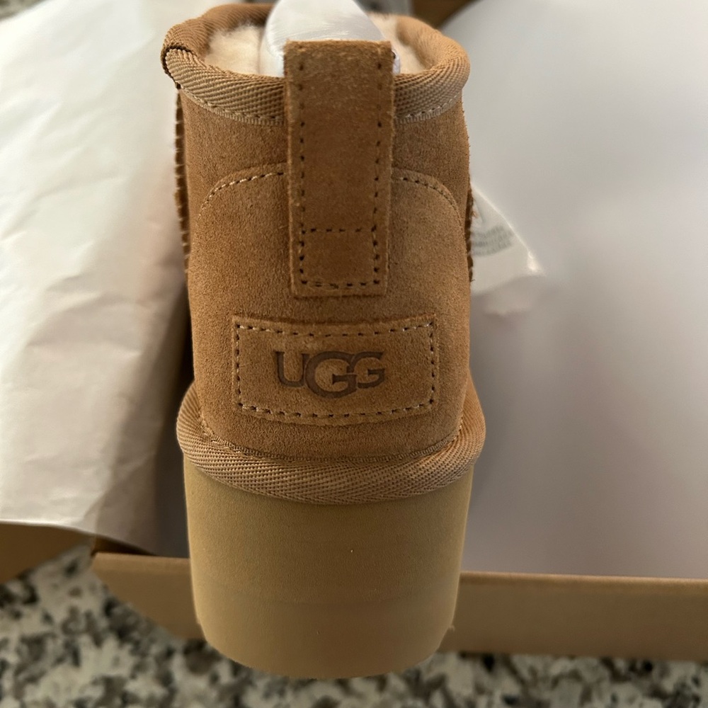 UGG Womens Suede Platform Ankle Boot - Chestnut - Picture 2 of 5
